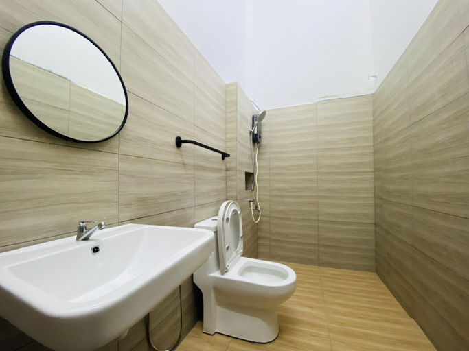 Bathroom 3, Alyn Home Muar, Ledang