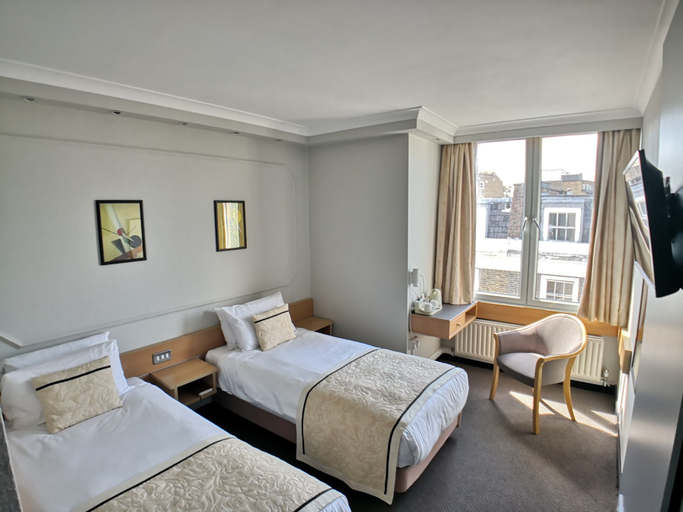 Bedroom 4, Lancaster Hall Hotel, London