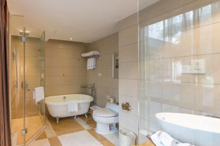 Bathroom 5, Xiamen Zhongwei Gulangwan hotel, Xiamen