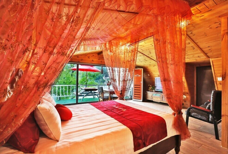 Bedroom 27
