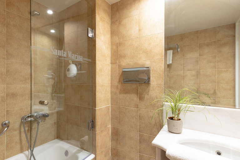 Bathroom 5, Giannoulis - Santa Marina Beach Hotel, Crete