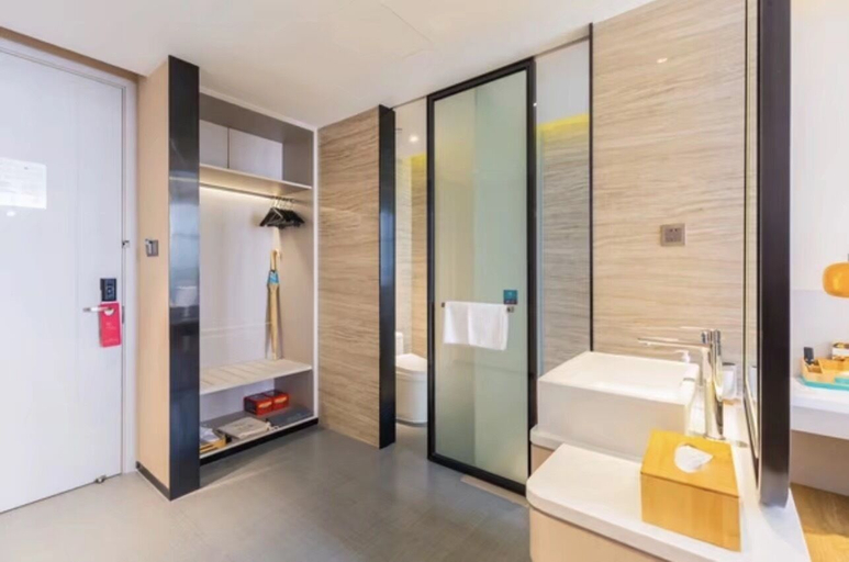 Bathroom, The Skytel Hotel Exhibition Centre, Shenzhen