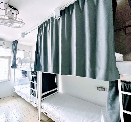 Bedroom 16