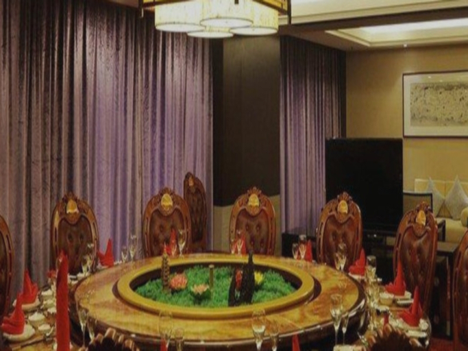 Business Facilities