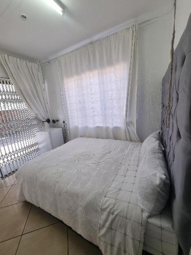 Others 4, C&C Guest Lodge, City of Johannesburg