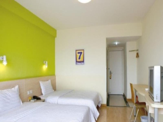 Bedroom 4, 7 デイズ インホテル(武漢理工大学馬房山地下鉄駅)(7天酒店(武汉理工大学马房山地铁站店)), Wuhan
