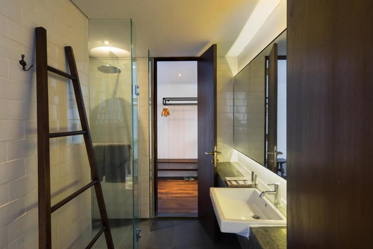Bathroom 4, Park5 Cilandak, South Jakarta