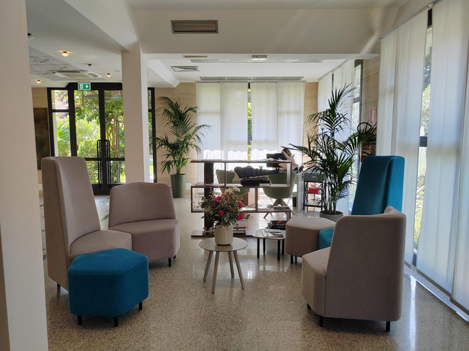 Public Area 4, Hotel Acapulco, Lucca