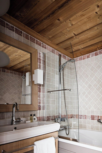 Bathroom 5, Les Trois Vallées, Savoie