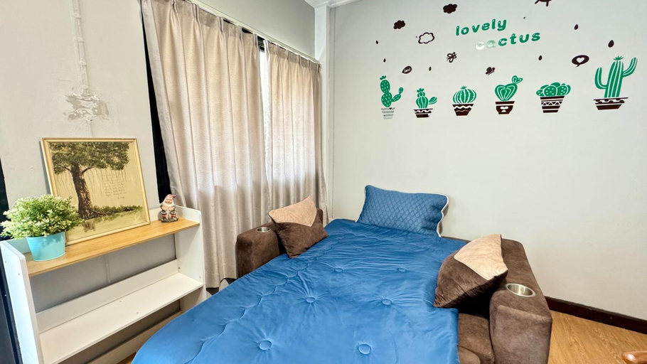 Bedroom 16