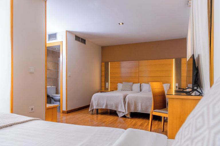 Bedroom 3, Hotel Serrano, Córdoba