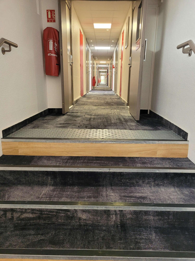 Public Area 3, Premiere Classe Lyon Nord - Dardilly, Rhône