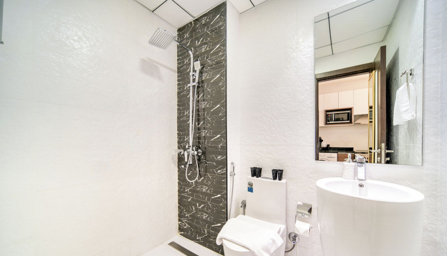 Bathroom 2, Elz Residence Stylish Studio Living, Dubai