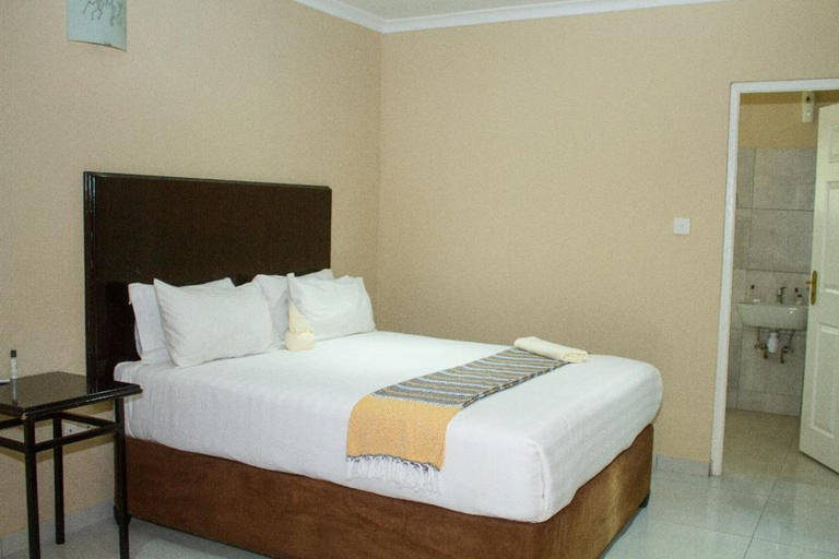 5, Kamanga Safari Lodge, Ngamiland East