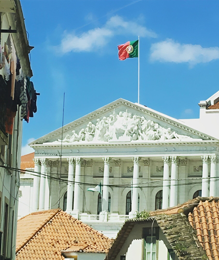 Room 2, Grand Parliament Duplex by Homing, Lisbon