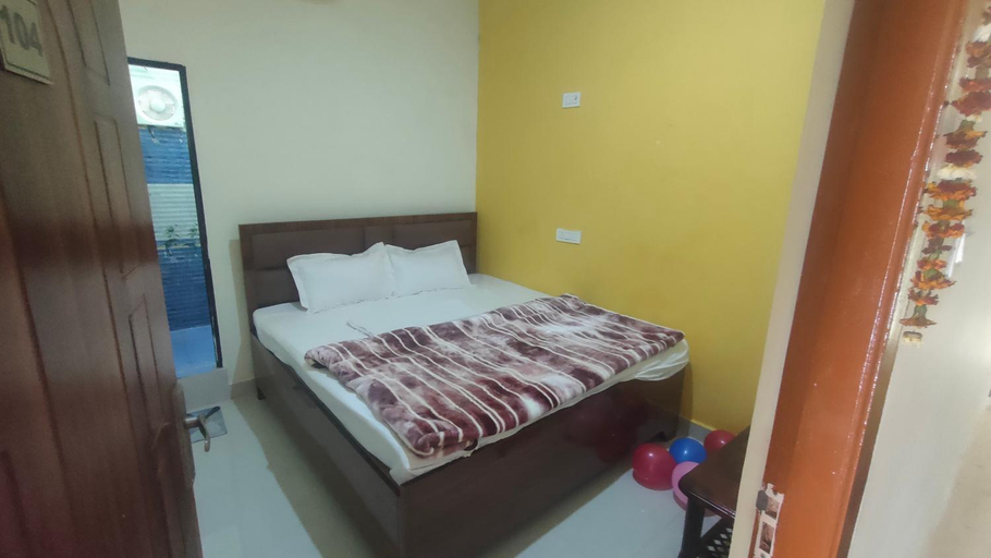 Others 4, HOTEL MEERA, Pashchim Champaran