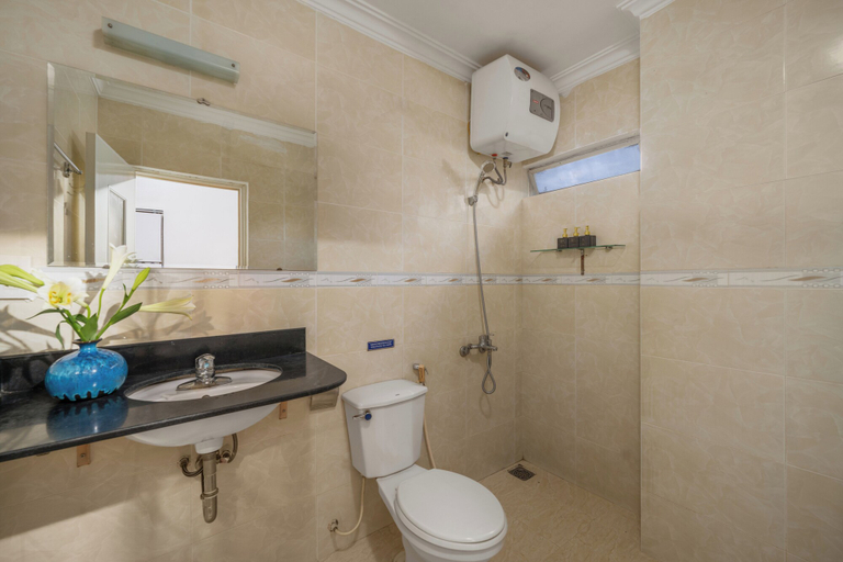 Bathroom 20