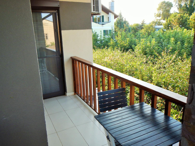 Others 4, Casa Pontica, Limanu