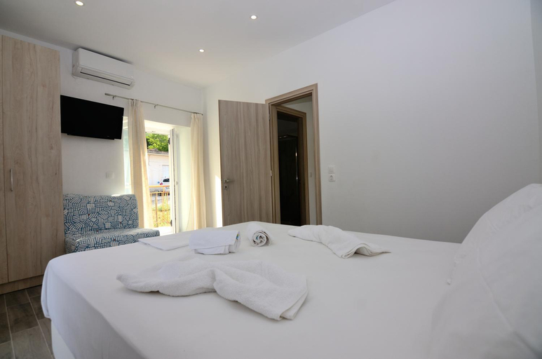 Others 5, Villas 1850, Epirus