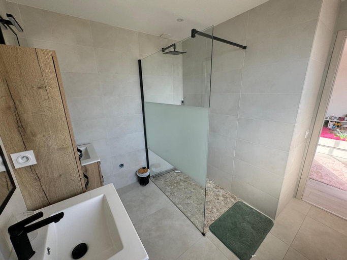 Others 4, 4 bedroom villa above Grasse with a pool- 2247, Alpes-Maritimes