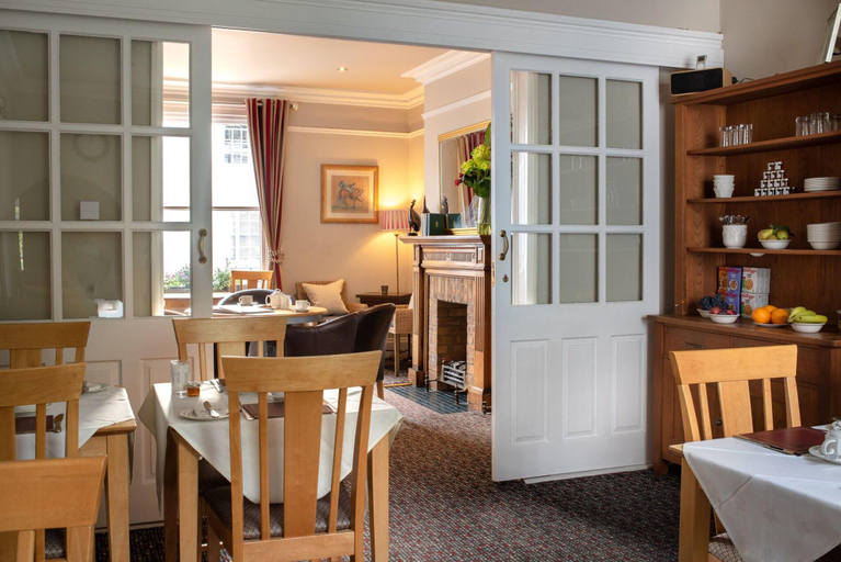 Food & Drinks, The Abbey, Gloucestershire