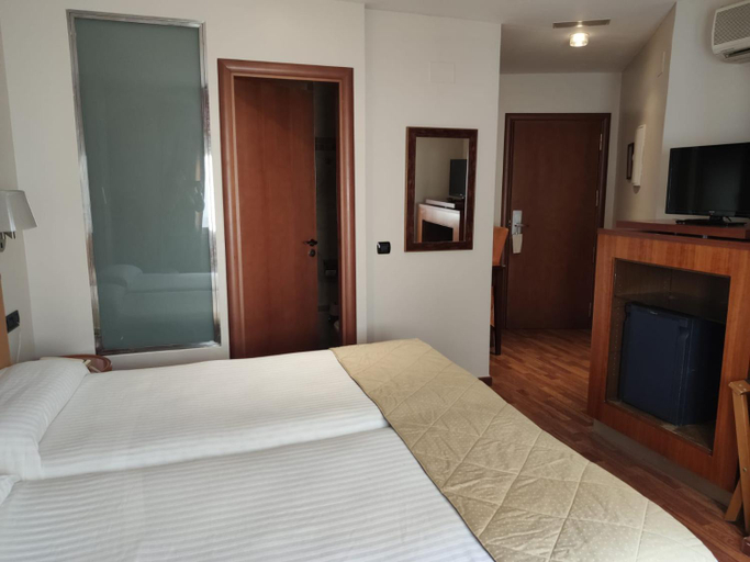 Bedroom 2, Carlos V Malaga, Málaga