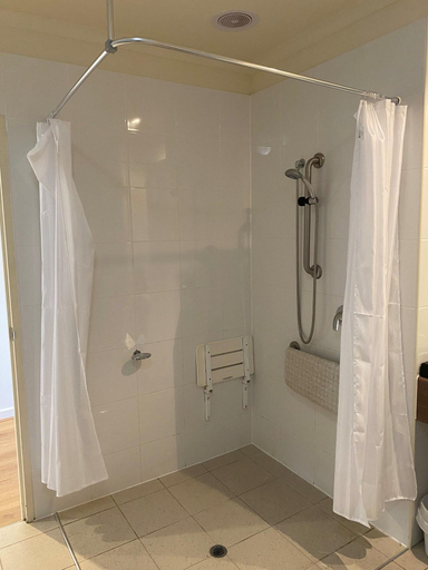 Bathroom 5, Links Lady Bay Resort, Yankalilla