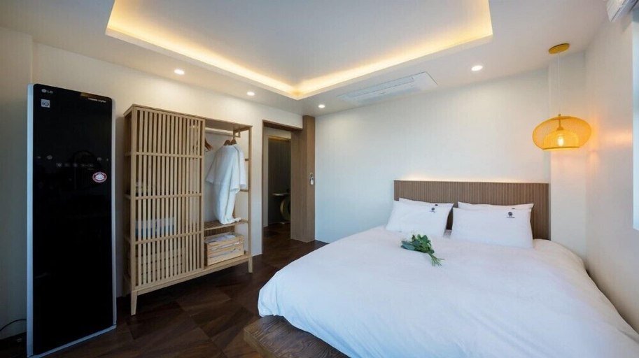 Bedroom 4, Stay Jangmok, Geoje