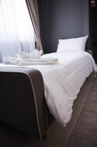 Bedroom 26