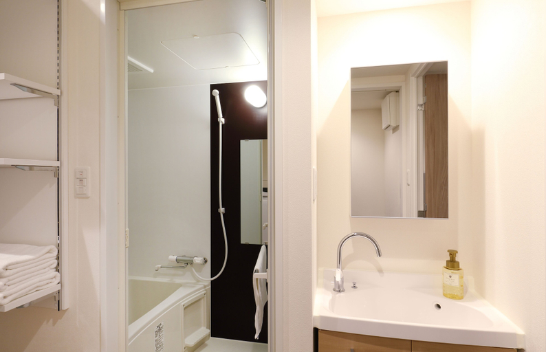 Bathroom 4, Residence Hotel Hakata 19, Fukuoka