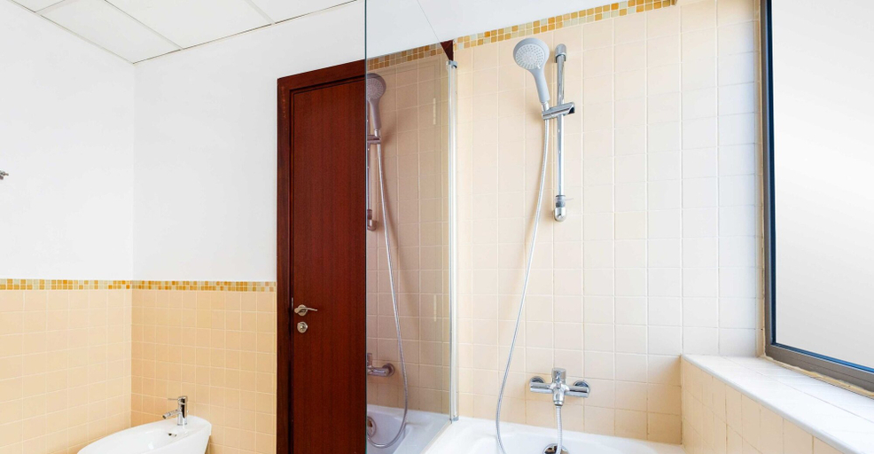 Bathroom 3, LUX The JBR BlueWaters View Suite 2, Dubai