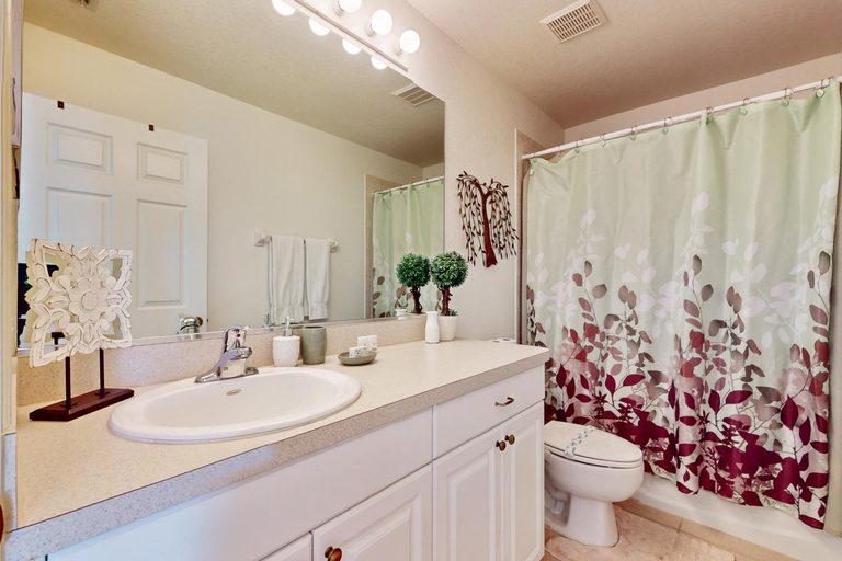 Bathroom 4, Sunny Way, Charlotte