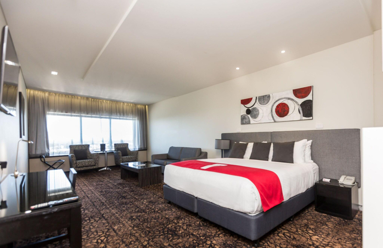 Bedroom 3, Calamvale Hotel Suites and Conference Centre, Calamvale