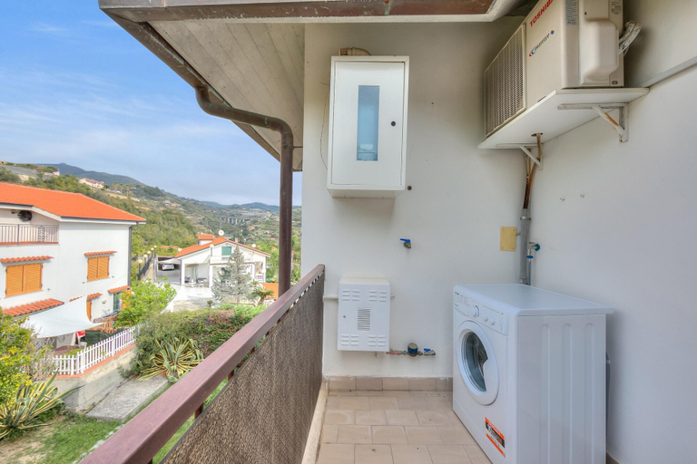 Room 2, Rhapsody By The Sea in Sanremo, Imperia