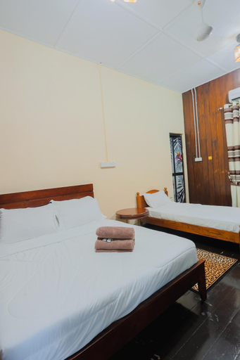 Others 5, Aaira 8Pari Riverview Lodge, Kota Bharu