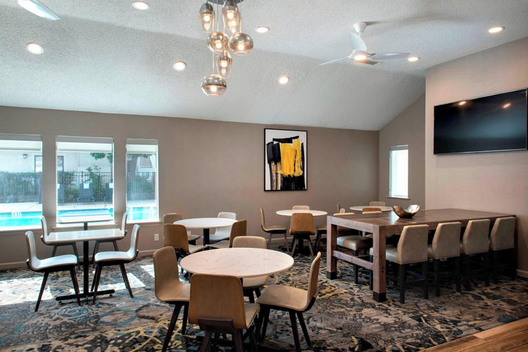 Food & Drinks 5, Residence Inn Philadelphia Valley Forge, Chester
