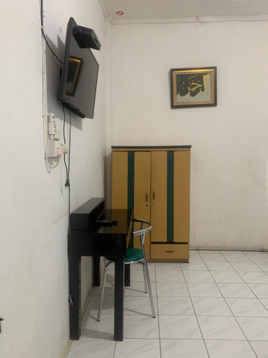 Others 4, Wisma Saleh, Padang