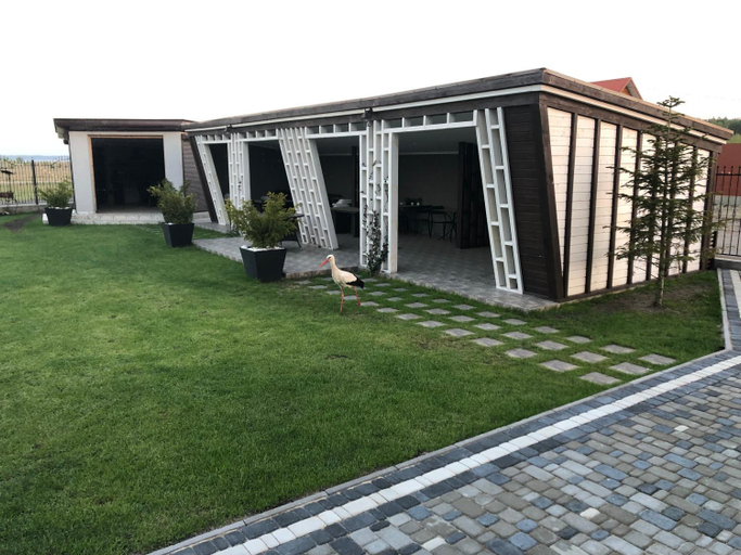 Others 3, Lago Casa, Shats'kyi