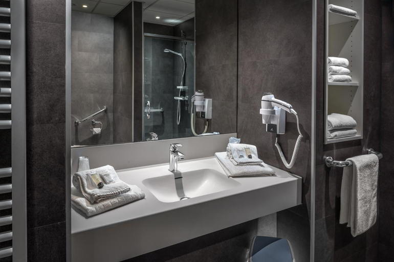 Bathroom 2, Floreal Blankenberge, West-Vlaanderen
