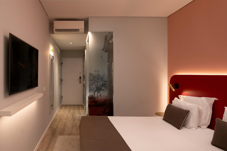 Room 3, King David Suites 502 by Homie, Funchal