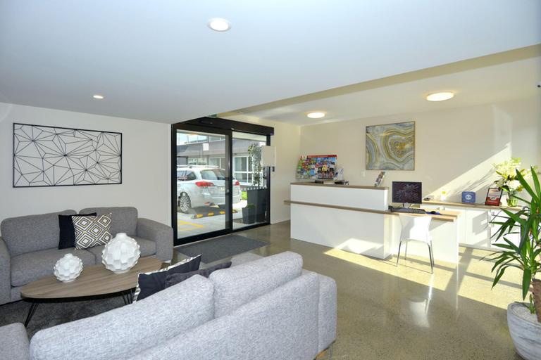Public Area 3, Southwark Hotel & Apartments, Christchurch