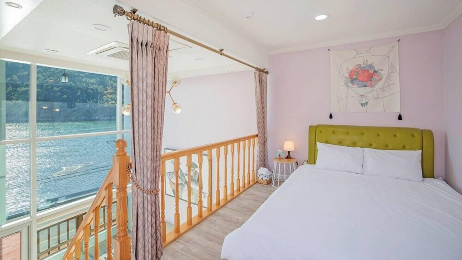 Bedroom 3, Dream Pension, Tongyeong