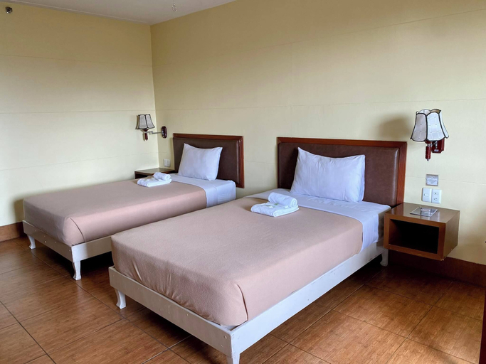 Bedroom 13