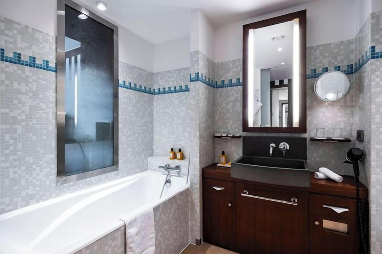 Bathroom 3, Grand Hôtel Champs-Elysées, Paris