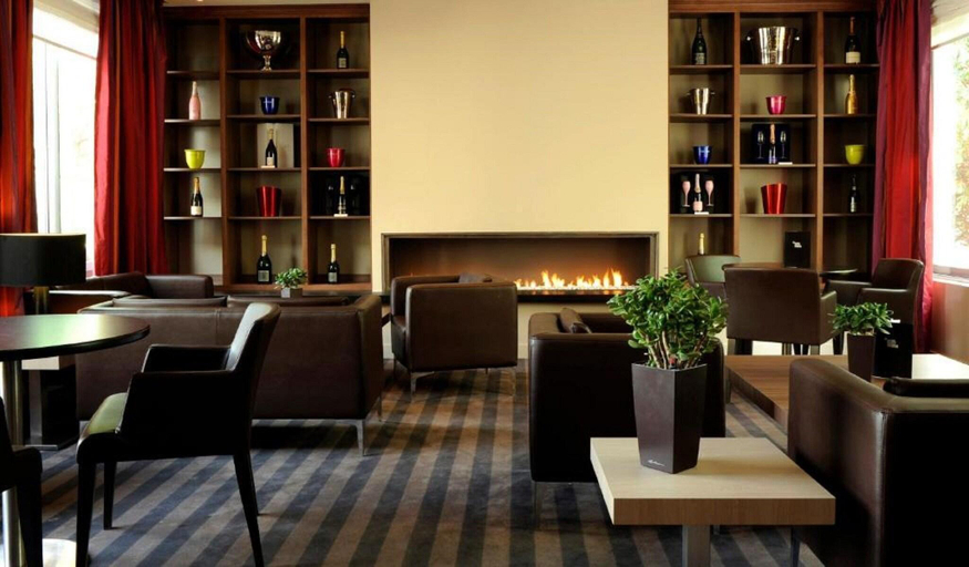 Public Area 4, Le Relais De La Malmaison, Hauts-de-Seine