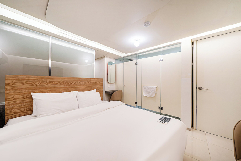 Bedroom 16