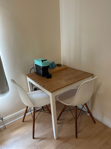 2, Oak, London