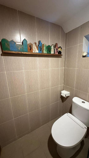Bathroom 4