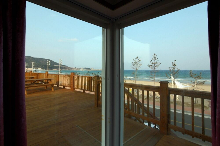 Others 3, Pohang Sunrise, Pohang