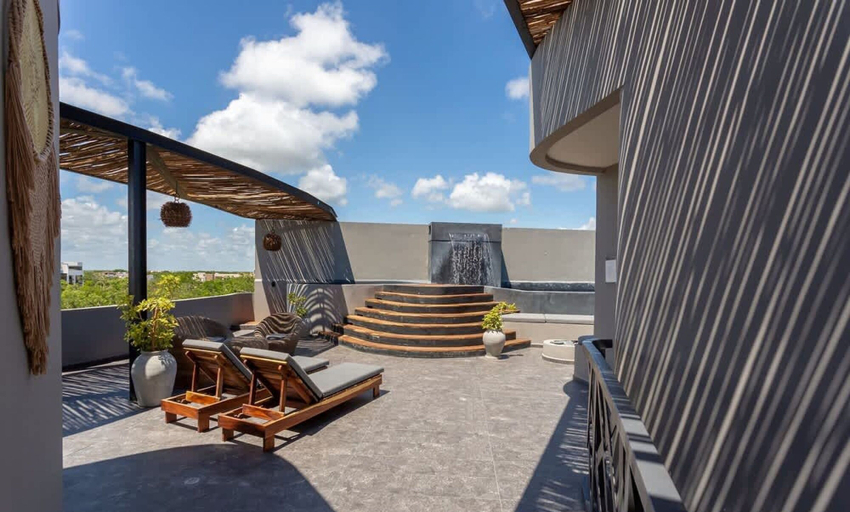 Room 4, 1 Br w Park Views in Condo w Gym Sauna Steam, Cozumel